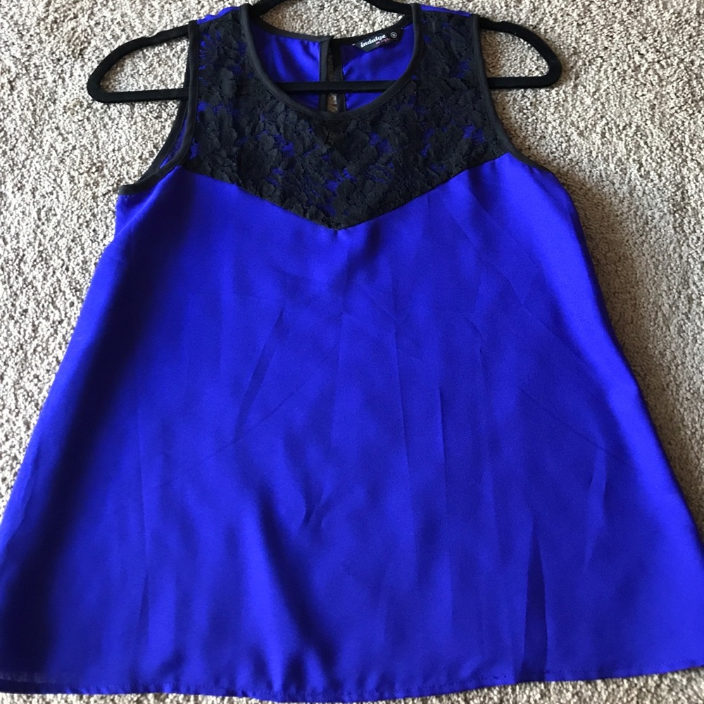 Detailed lace blouse